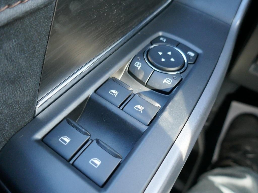 2026 Ford F-150 LARIAT 4WD SuperCrew 5.5' Box