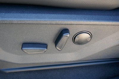 2025 Ford F-150 LARIAT 4WD SuperCrew 5.5' Box