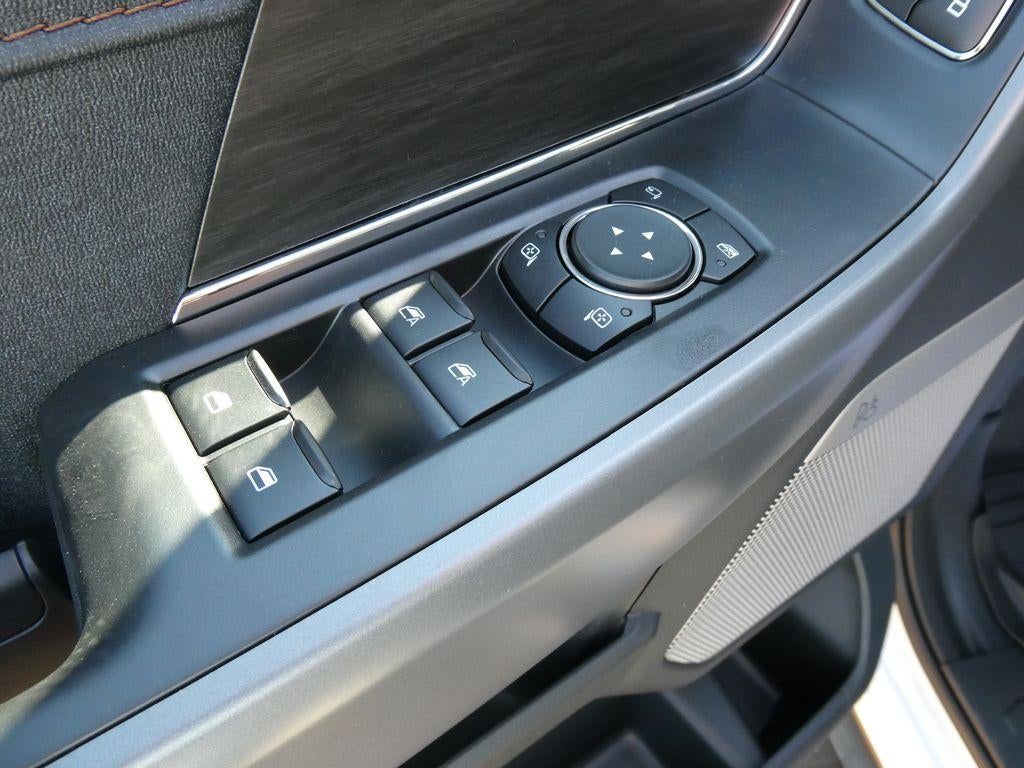 2026 Ford F-150 LARIAT 4WD SuperCrew 5.5' Box