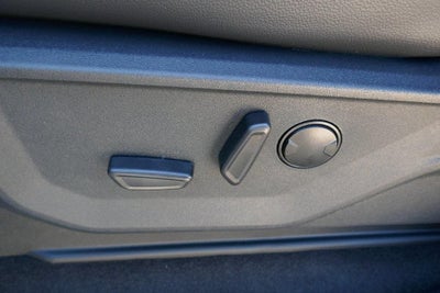 2025 Ford F-150 LARIAT 4WD SuperCrew 5.5' Box