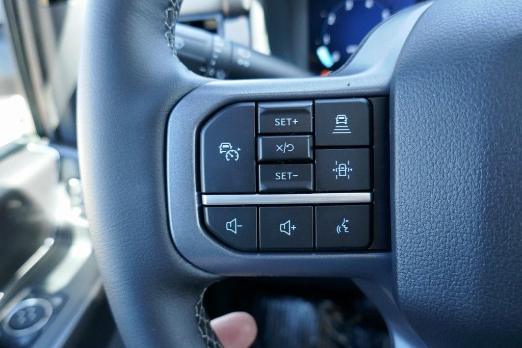 2025 Ford F-150 LARIAT 4WD SuperCrew 5.5' Box