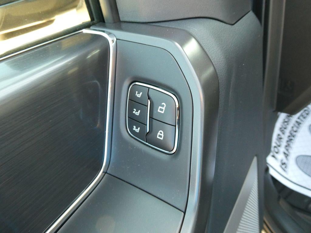 2026 Ford F-150 LARIAT 4WD SuperCrew 5.5' Box