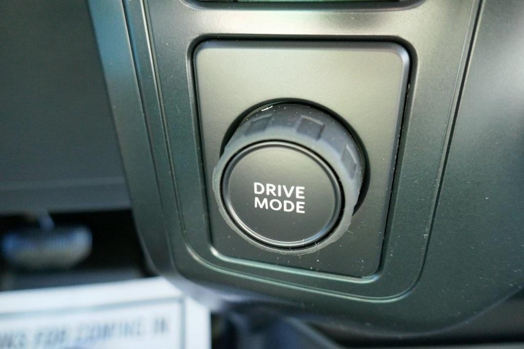 2025 Ford F-150 XL 2WD Reg Cab 8' Box