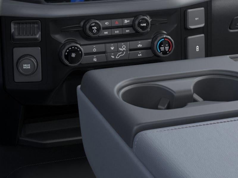 2025 Ford F-150 XL 2WD Reg Cab 8' Box