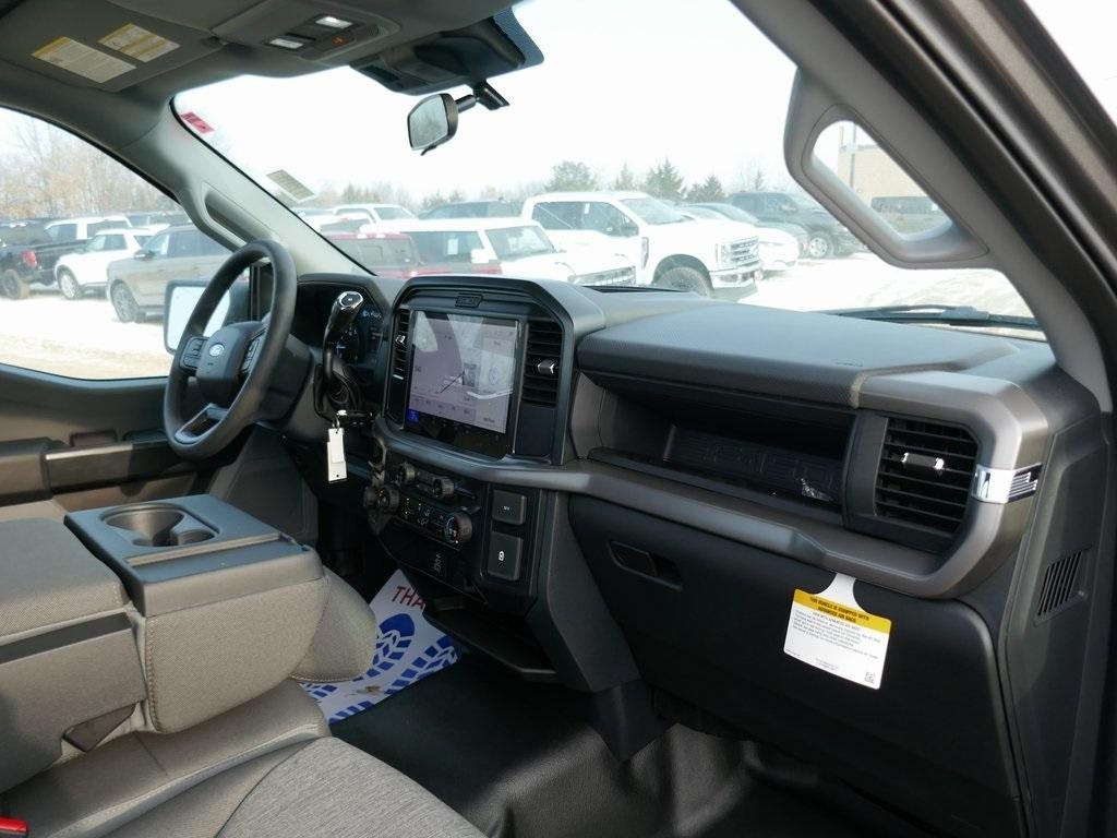 2026 Ford F-150 XL 4WD Reg Cab 8' Box