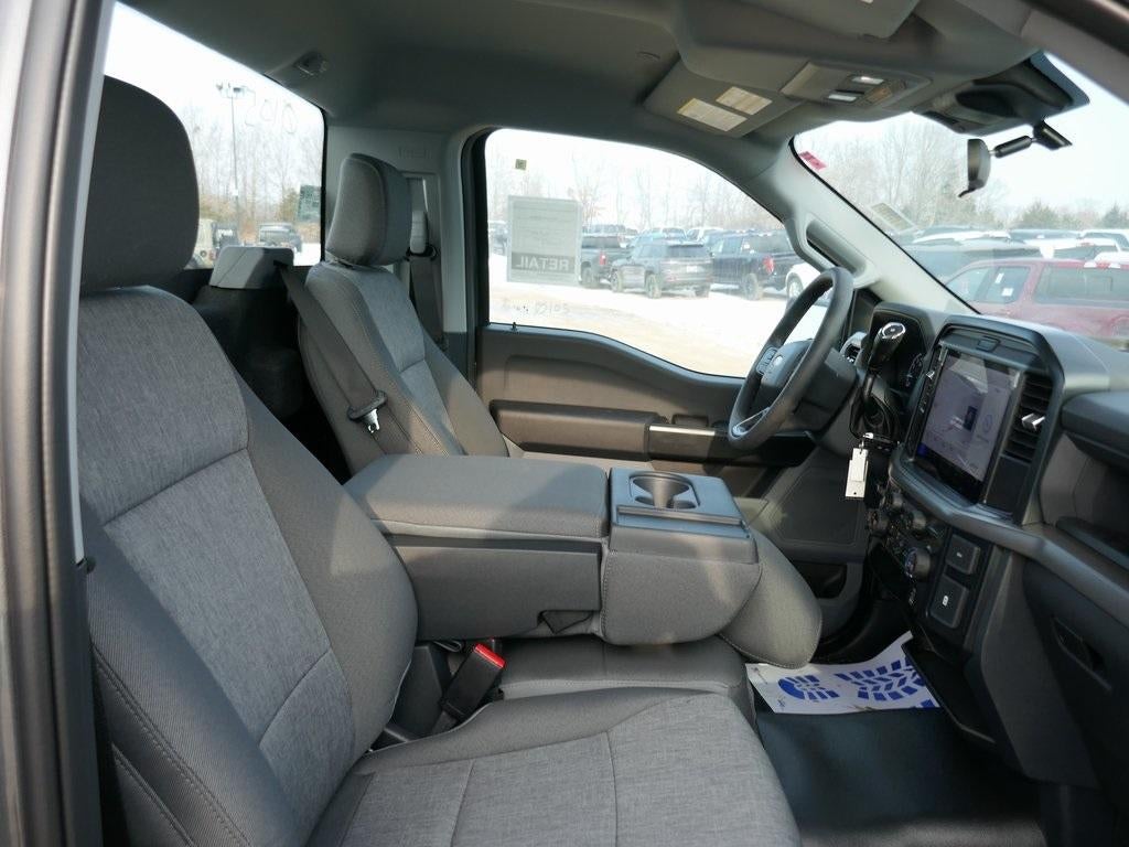 2026 Ford F-150 XL 4WD Reg Cab 8' Box