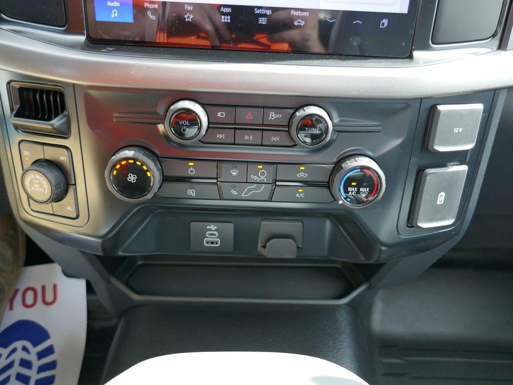 2026 Ford F-150 XL 4WD Reg Cab 8' Box