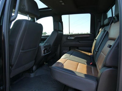 2024 Chevrolet Silverado 3500 HD Crew Cab Standard Box 4-Wheel Drive High Country