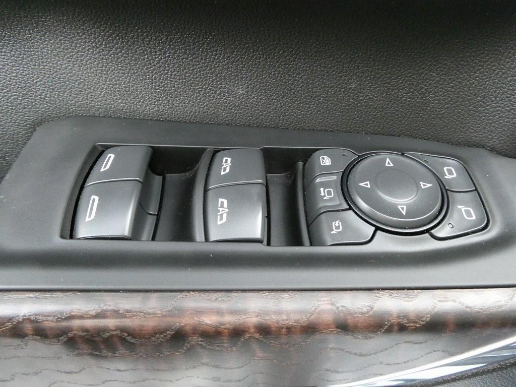 2023 GMC Sierra 3500HD Crew Cab Standard Box 4-Wheel Drive Denali