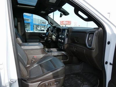 2022 GMC Sierra 3500HD Crew Cab Long Box 4-Wheel Drive Denali