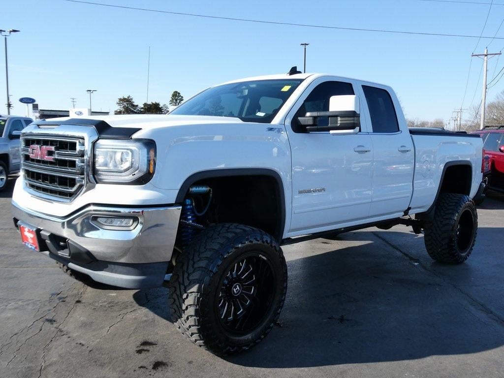 2017 GMC Sierra 1500 Double Cab Standard Box 4-Wheel Drive SLE