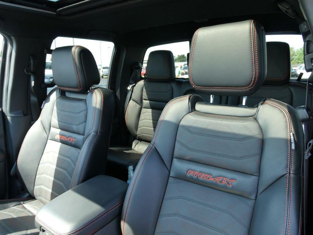 2025 Nissan Frontier Crew Cab 4x4 PRO-4X