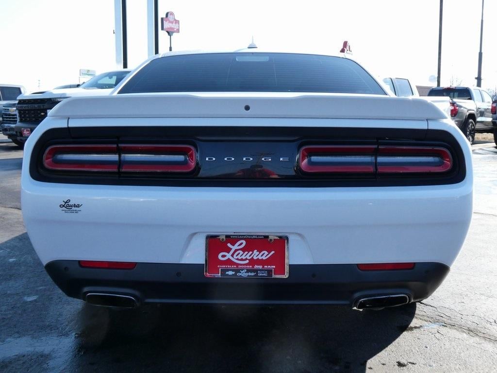 2016 Dodge Challenger 2dr Cpe SXT Plus