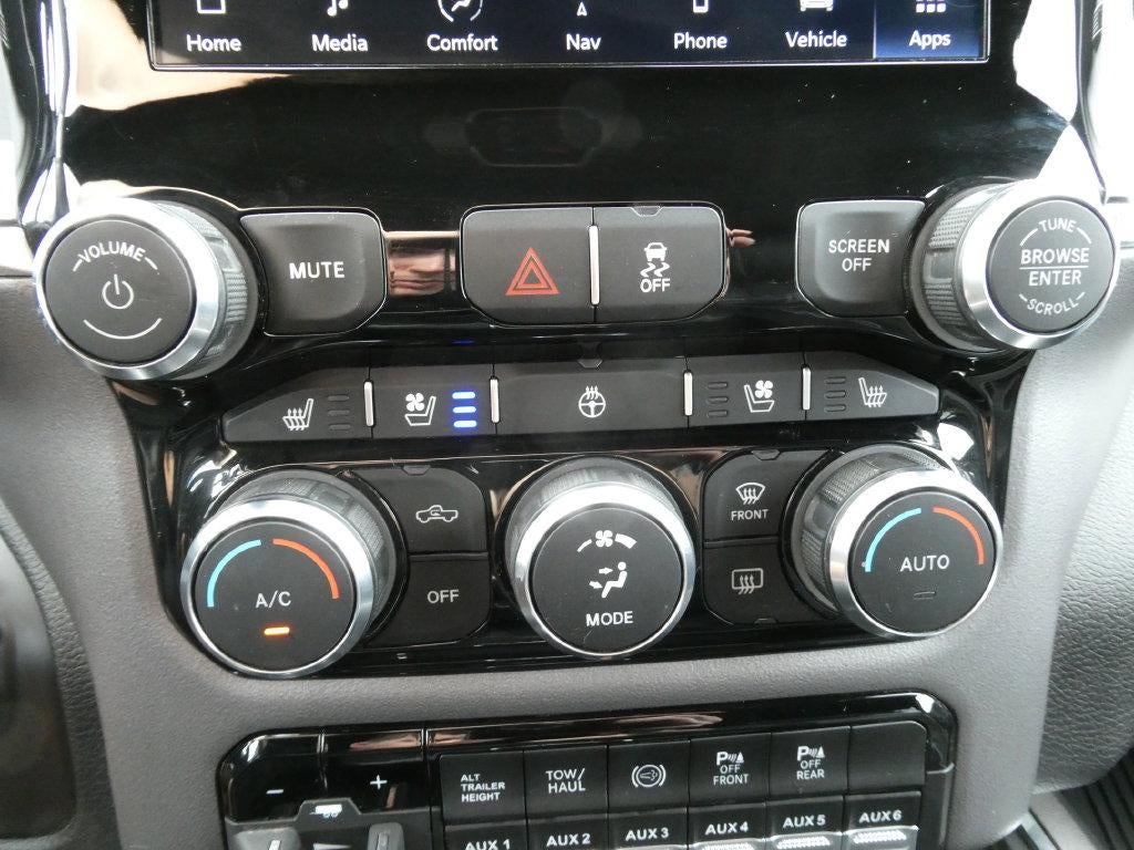 2022 RAM 2500 Laramie 4x4 Mega Cab 6'4" Box