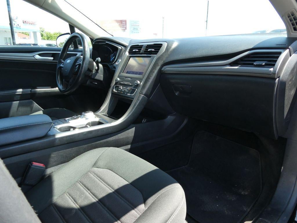 2020 Ford Fusion SE FWD