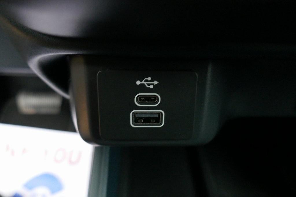 2025 Ford Maverick XL AWD SuperCrew