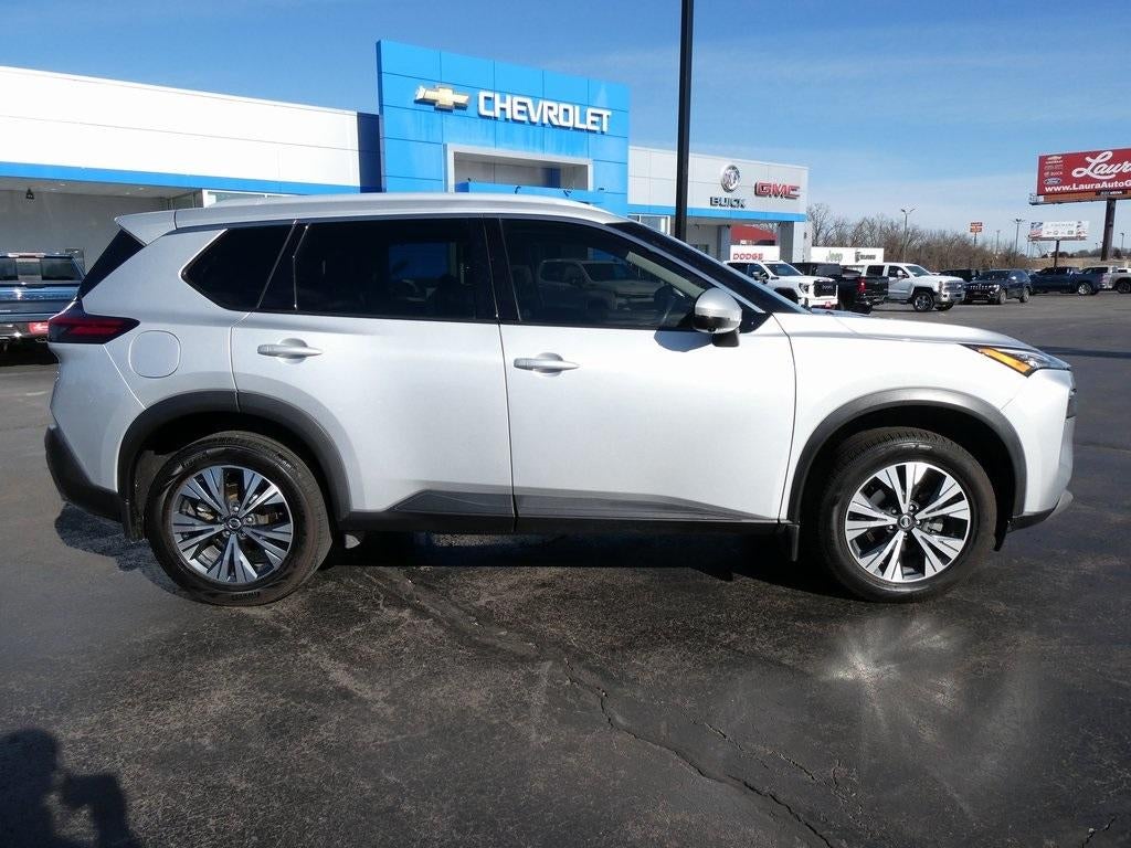 2021 Nissan Rogue FWD SV