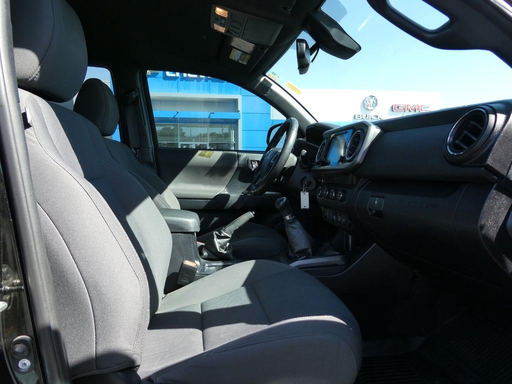 2019 Toyota Tacoma 4WD 4WD TRD Off Road Double Cab 5' Bed V6 MT (Natl)