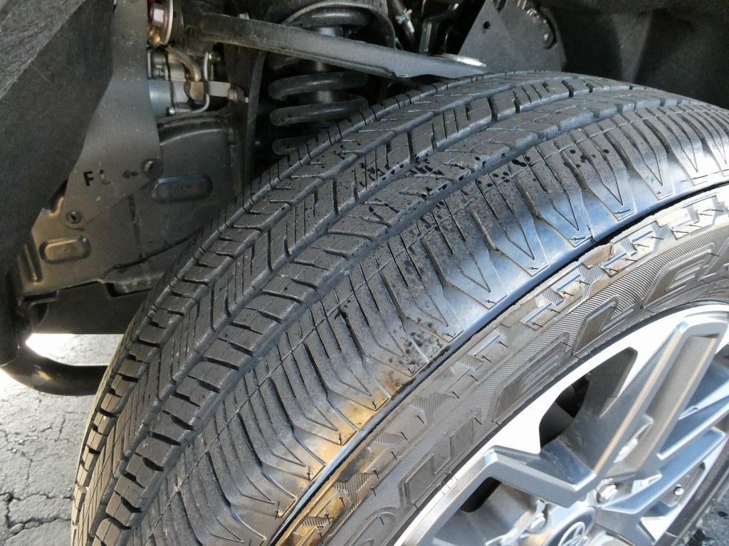 2025 Toyota Tundra 4WD 4WD Limited Hybrid CrewMax 5.5' Bed (Natl)