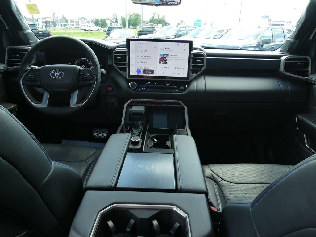 2026 Toyota Tundra 4WD 4WD Platinum CrewMax 5.5' Bed (Natl)