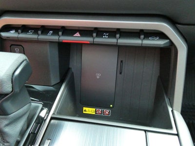 2026 Toyota Tundra 4WD 4WD Platinum CrewMax 5.5' Bed (Natl)