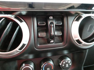 2016 Jeep Wrangler Unlimited 4WD 4dr Sahara