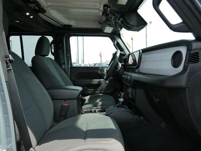 2025 Jeep Wrangler 4-Door Summit 4x4