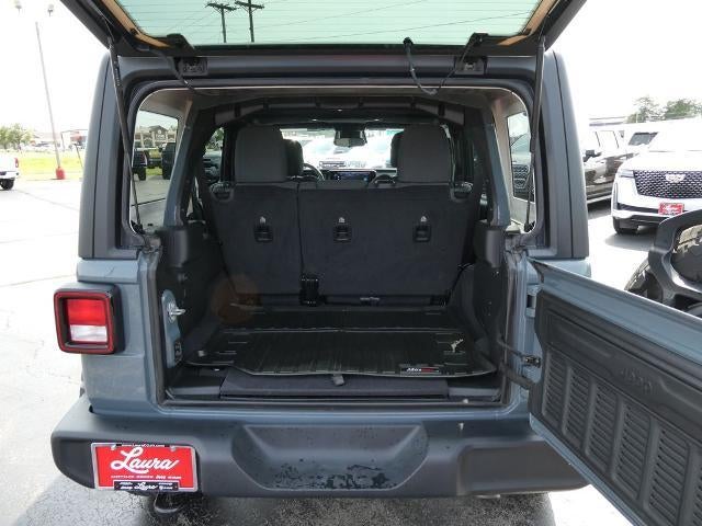 2025 Jeep Wrangler 4-Door Summit 4x4