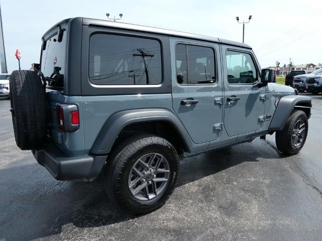 2025 Jeep Wrangler 4-Door Summit 4x4