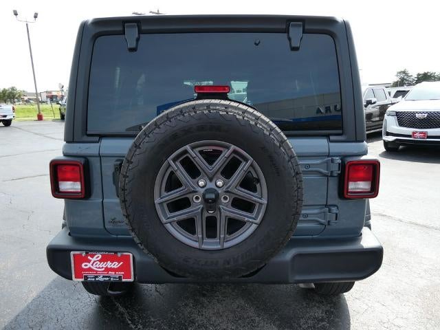 2025 Jeep Wrangler 4-Door Summit 4x4