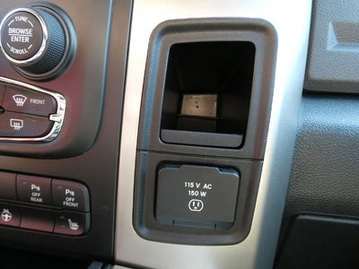 2017 RAM 1500 Big Horn Crew Cab 4x4 5'7' Box
