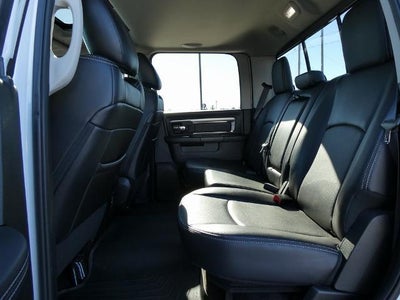 2017 RAM 1500 Night Crew Cab 4x4 5'7' Box