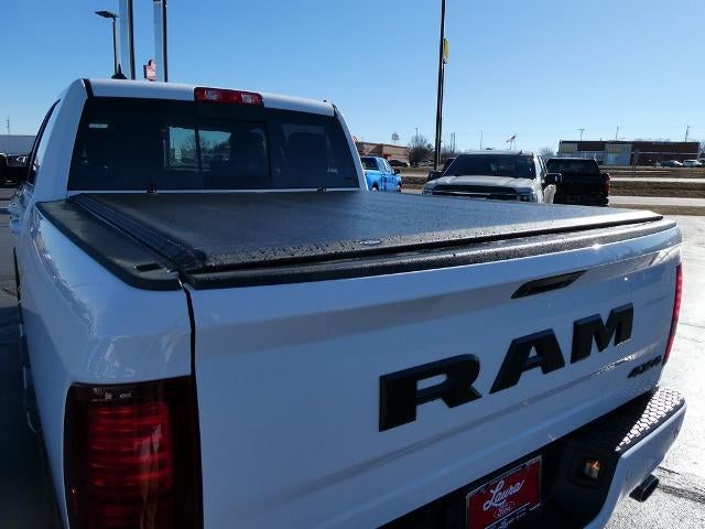 2017 RAM 1500 Night Crew Cab 4x4 5'7' Box