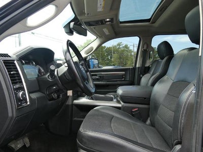 2017 RAM 1500 Night Crew Cab 4x4 5'7' Box