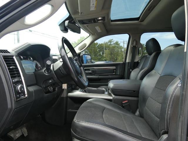 2017 RAM 1500 Night Crew Cab 4x4 5'7' Box