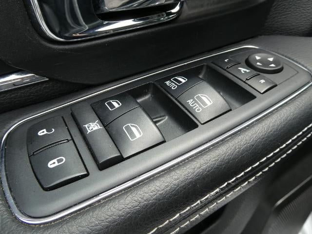 2018 RAM 1500 Laramie 4x4 Crew Cab 6'4" Box
