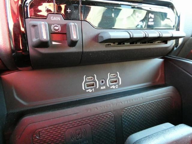 2025 RAM 1500 Big Horn Crew Cab 4x4 5'7' Box