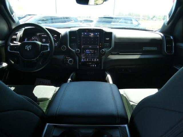 2025 RAM 1500 Big Horn Crew Cab 4x4 5'7' Box