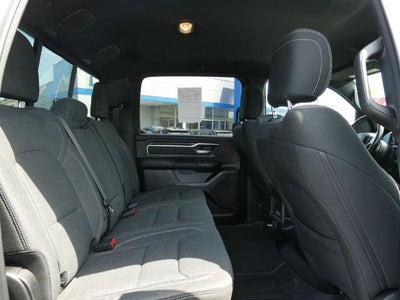 2020 RAM 1500 Big Horn Crew Cab 4x4 5'7' Box