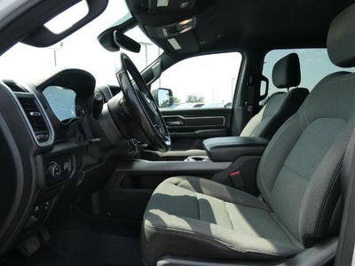 2020 RAM 1500 Big Horn Crew Cab 4x4 5'7' Box