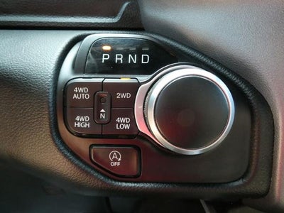 2020 RAM 1500 Big Horn Crew Cab 4x4 5'7' Box