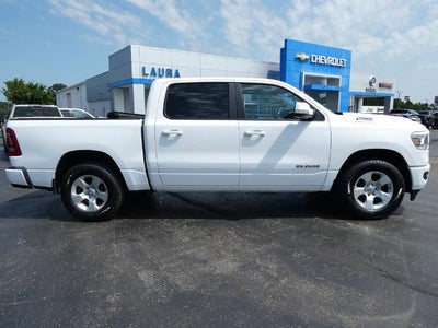 2020 RAM 1500 Big Horn Crew Cab 4x4 5'7' Box
