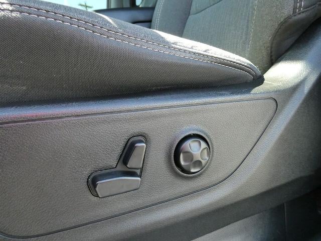 2020 RAM 1500 Big Horn Crew Cab 4x4 5'7' Box