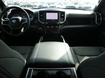 2022 RAM 1500 Big Horn Crew Cab 4x4 5'7' Box