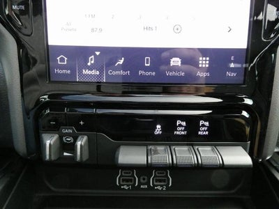 2025 RAM 1500 Laramie Crew Cab 4x4 5'7' Box