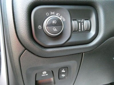 2021 RAM 1500 Laramie 4x4 Crew Cab 5'7" Box