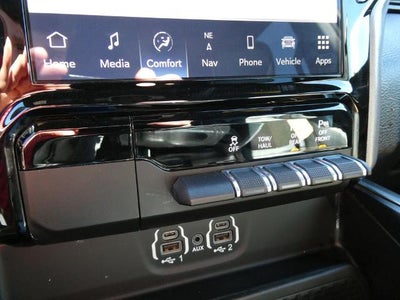 2023 RAM 1500 Laramie 4x4 Crew Cab 5'7" Box