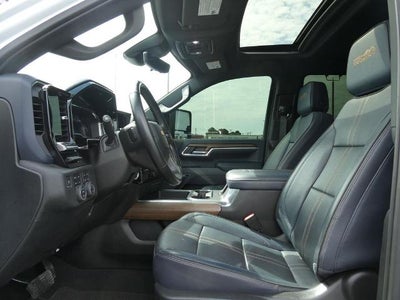 2024 Chevrolet Silverado 3500 HD Crew Cab Long Box 4-Wheel Drive High Country