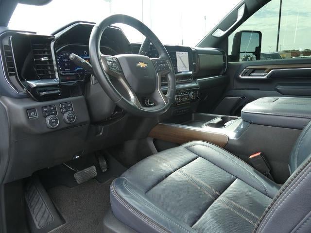 2024 Chevrolet Silverado 3500 HD Crew Cab Long Box 4-Wheel Drive High Country