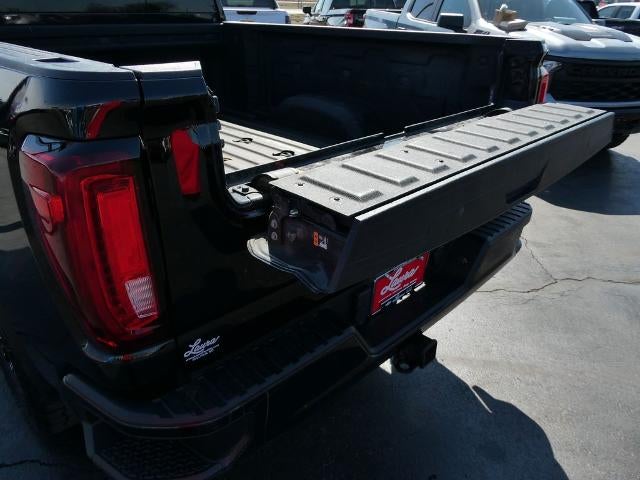 2023 GMC Sierra 2500HD 4WD Crew Cab Standard Bed AT4